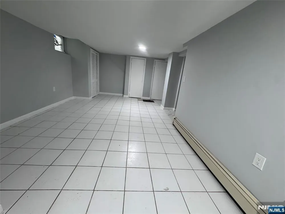110 Dayton Street 1-A Newark, NJ 07114