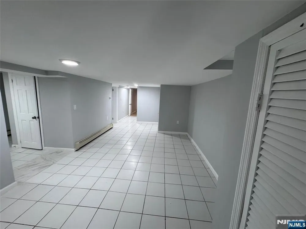 110 Dayton Street 1-A Newark, NJ 07114