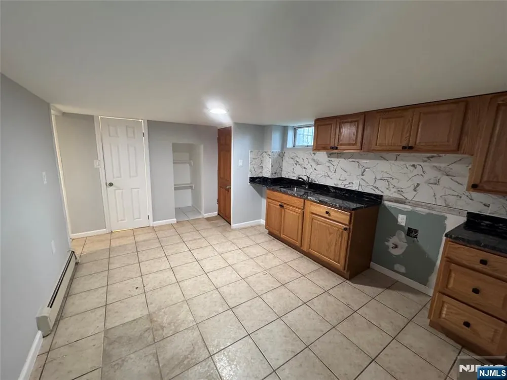 110 Dayton Street 1-A Newark, NJ 07114