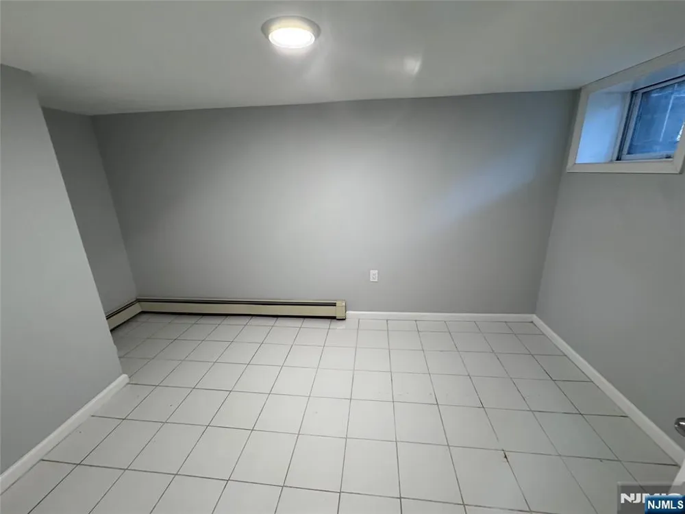 110 Dayton Street 1-A Newark, NJ 07114