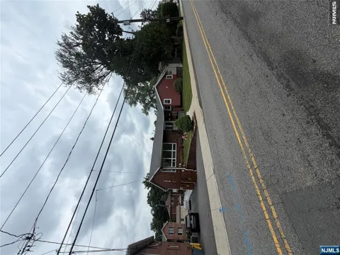 121 Sunset Place 1