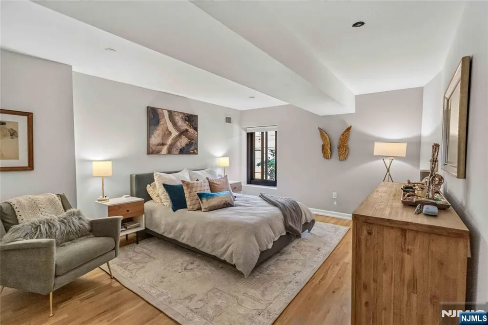 518 Gregory Avenue A221 Weehawken, NJ 07086