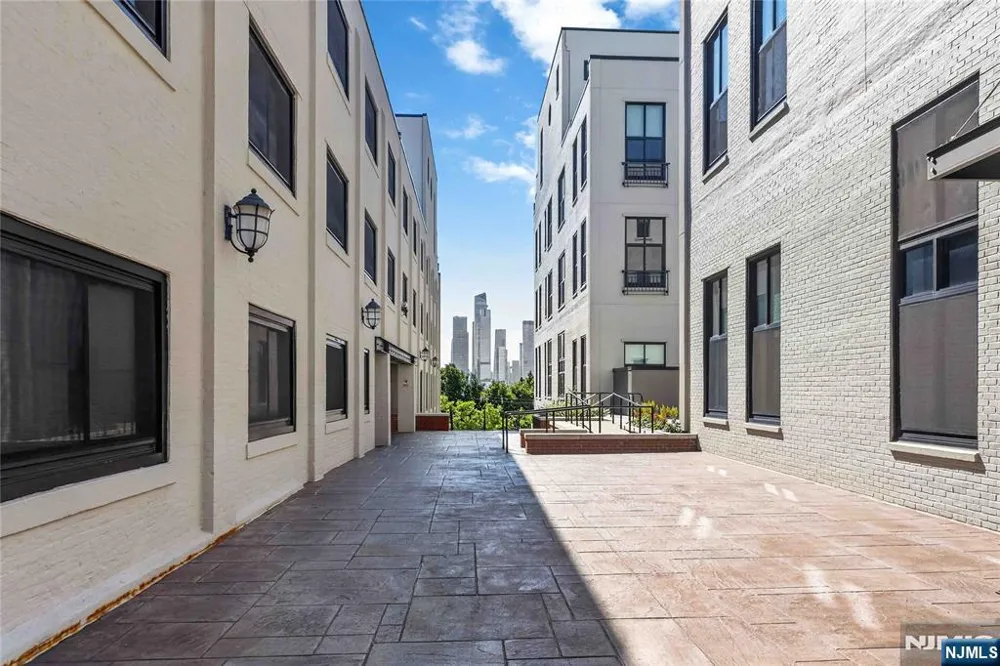 518 Gregory Avenue A221 Weehawken, NJ 07086