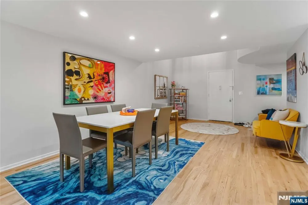 518 Gregory Avenue A221 Weehawken, NJ 07086
