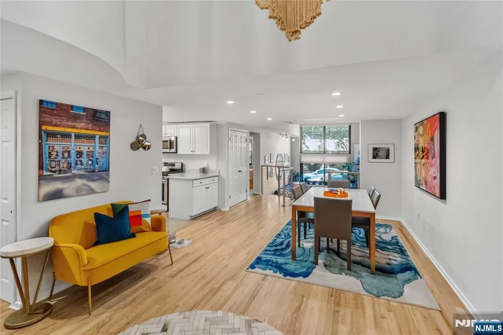 518 Gregory Avenue A221 Weehawken, NJ 07086