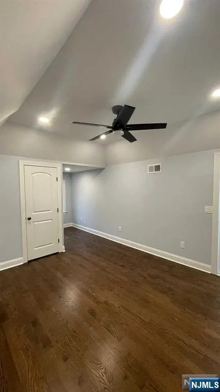 321 Spring Avenue Ridgewood, NJ 07450