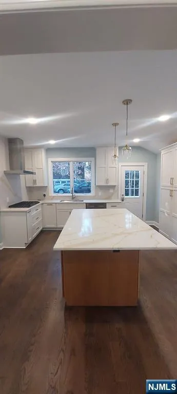 321 Spring Avenue Ridgewood, NJ 07450