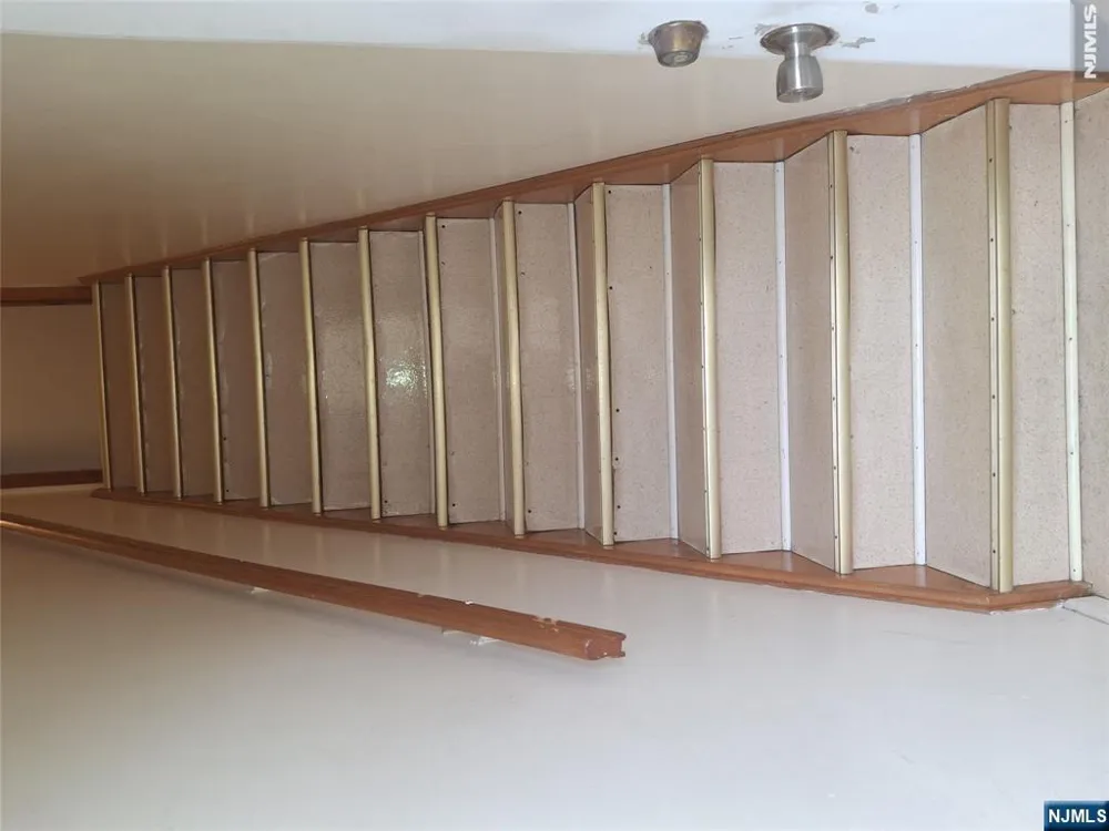 61 Fulton Avenue Fairview, NJ 07022