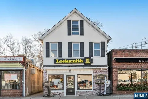 10 W Prospect Street 2