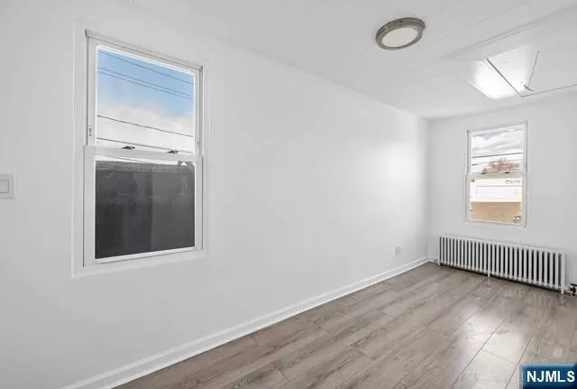 10 W Prospect Street 2 Waldwick, NJ 07463