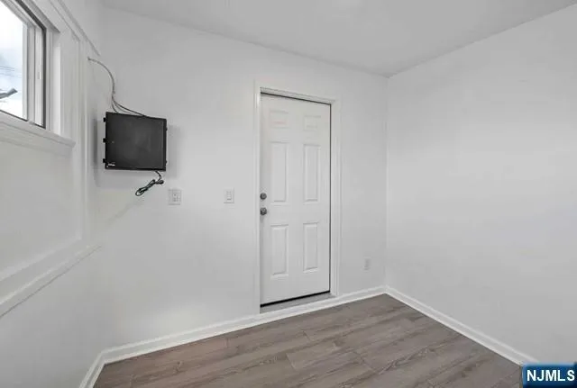 10 W Prospect Street 2 Waldwick, NJ 07463