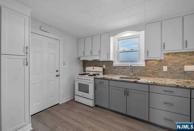 10 W Prospect Street 2 Waldwick, NJ 07463