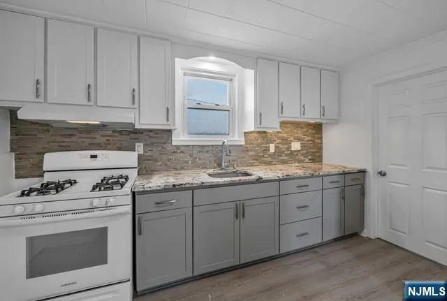 10 W Prospect Street 2 Waldwick, NJ 07463