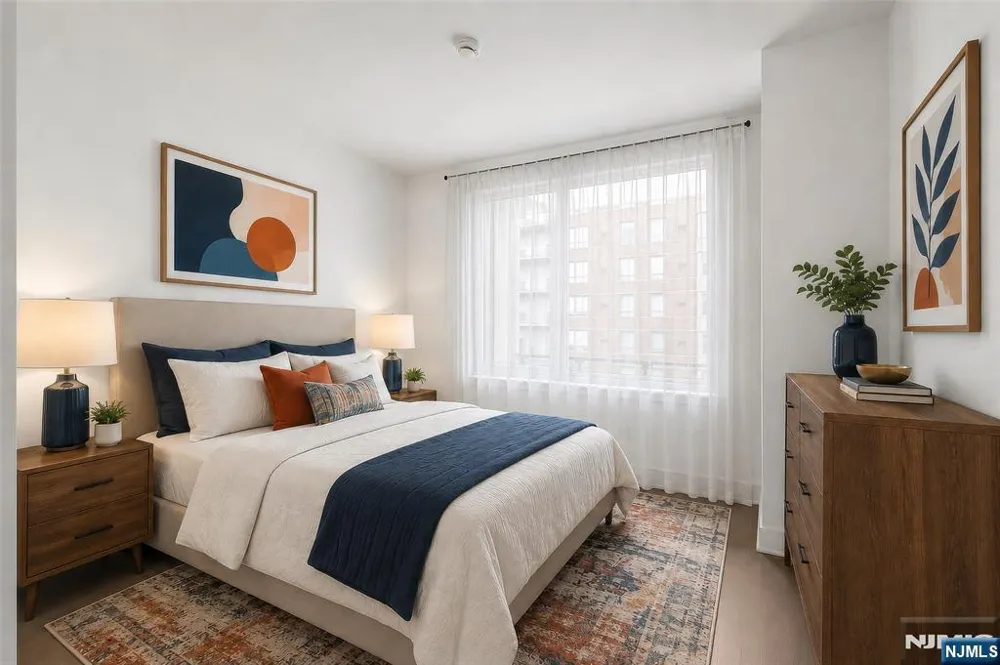 9 Ave At Port Imperial 818 West New York, NJ 07093