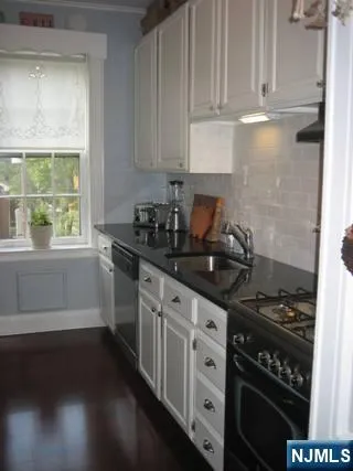 275 Engle D2 Englewood, NJ 07631