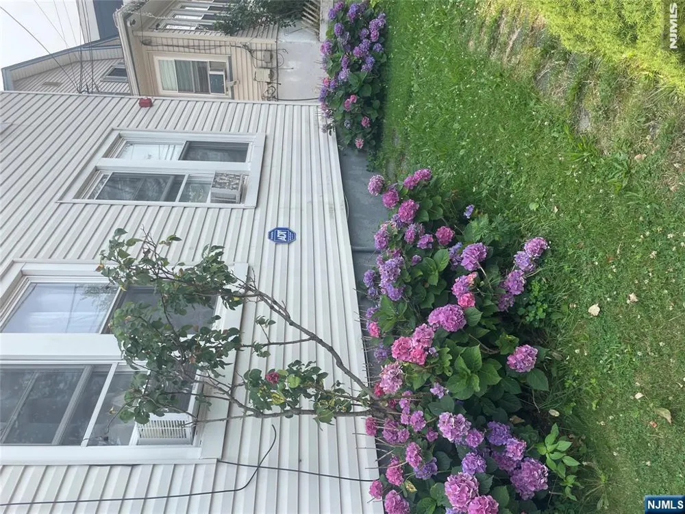 122-124 Buffalo Avenue 4 Paterson, NJ 07503