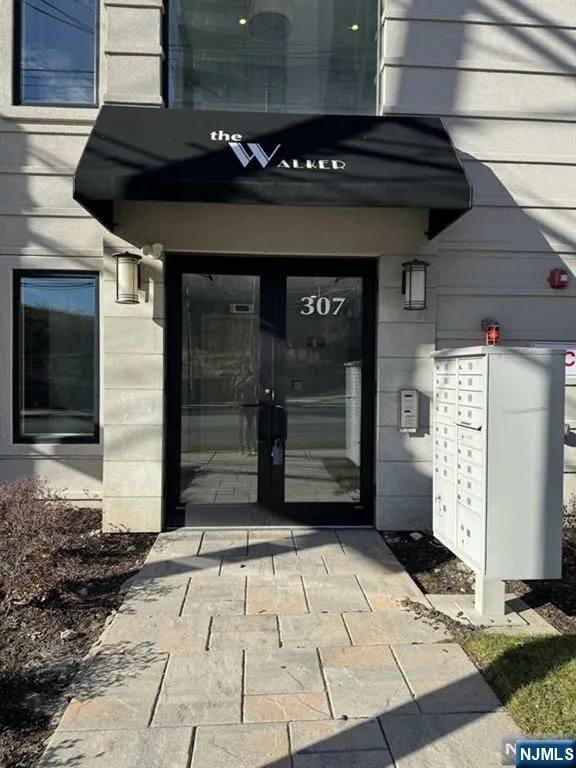307 Gorge Road 501 Cliffside Park, NJ 07010