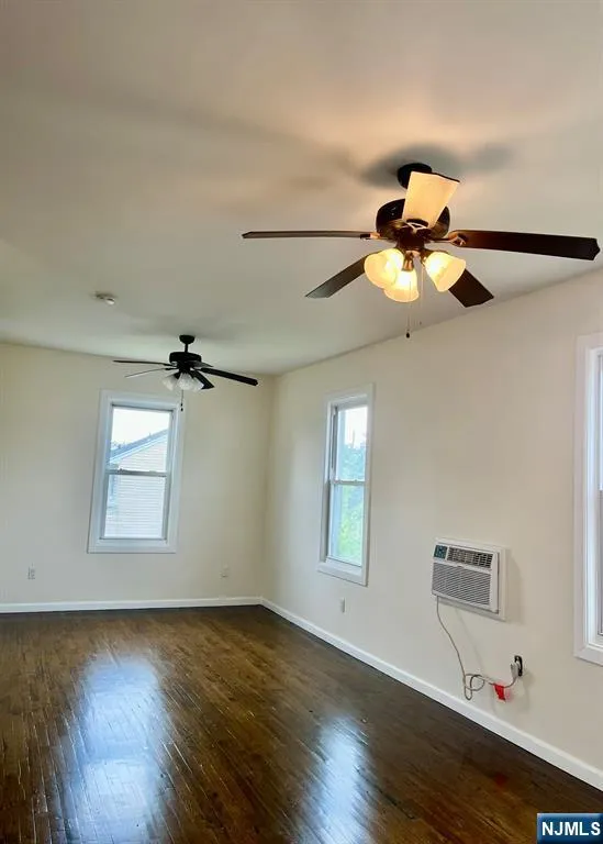 329 President Street 2R Saddle Brook, NJ 07663