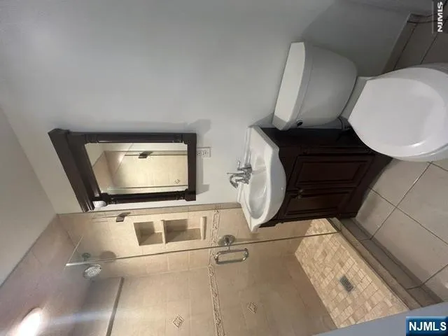 233 68th Street Guttenberg, NJ 07093