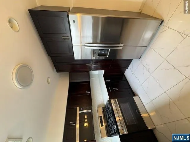233 68th Street Guttenberg, NJ 07093