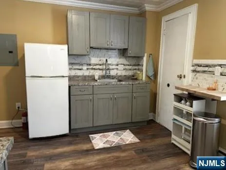 118 Lake Avenue 2 Clifton, NJ 07011
