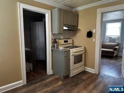 118 Lake Avenue 2 Clifton, NJ 07011