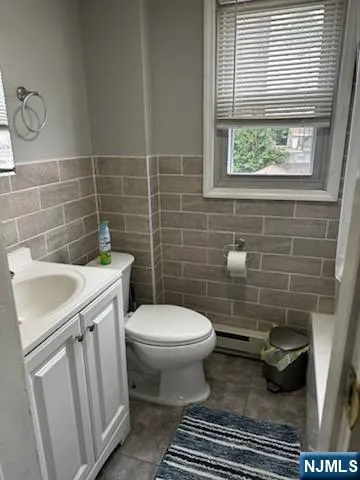 118 Lake Avenue 2 Clifton, NJ 07011
