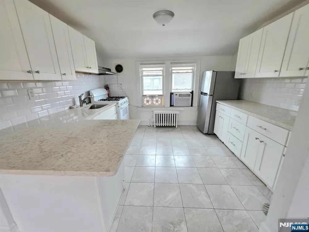 465 Oakdene Avenue 3FL Cliffside Park, NJ 07010