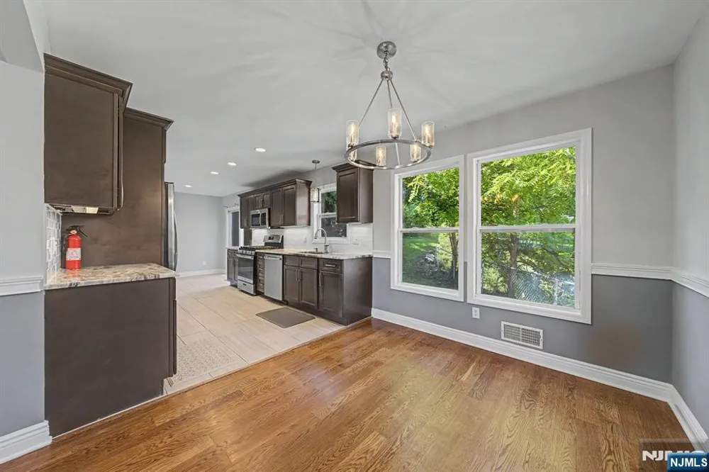 4 Michael Court Hamburg, NJ 07419