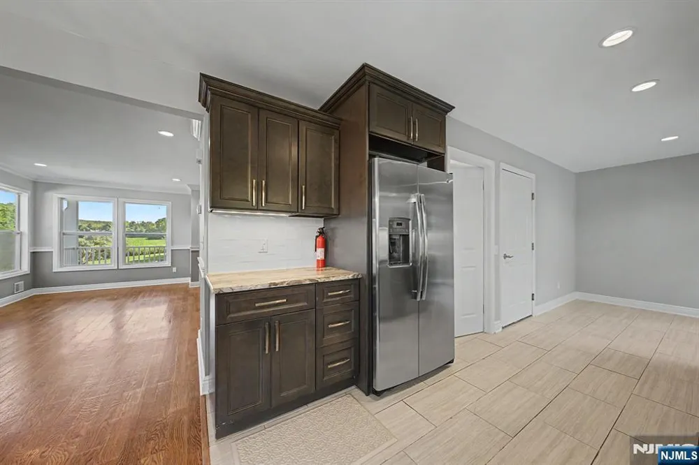 4 Michael Court Hamburg, NJ 07419