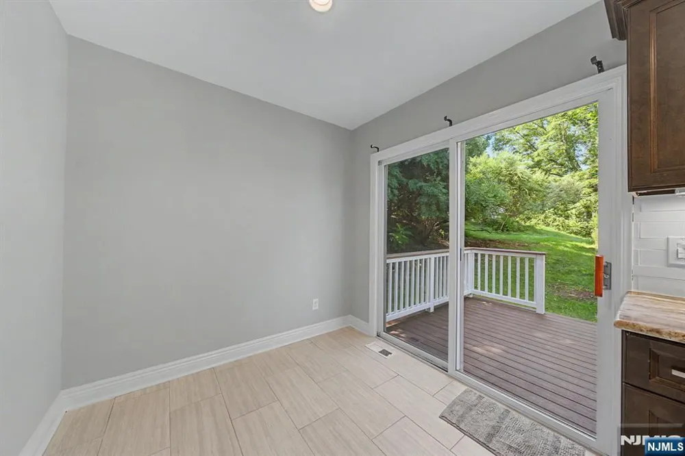 4 Michael Court Hamburg, NJ 07419