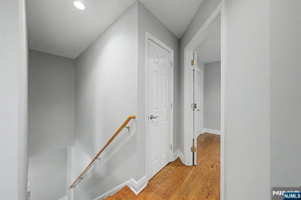 4 Michael Court Hamburg, NJ 07419