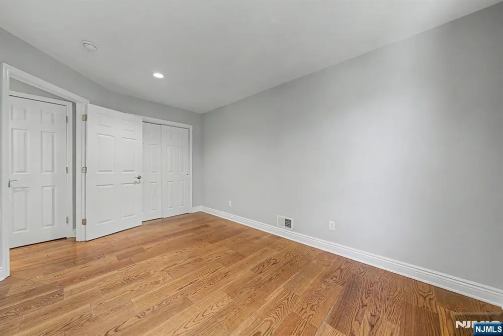 4 Michael Court Hamburg, NJ 07419