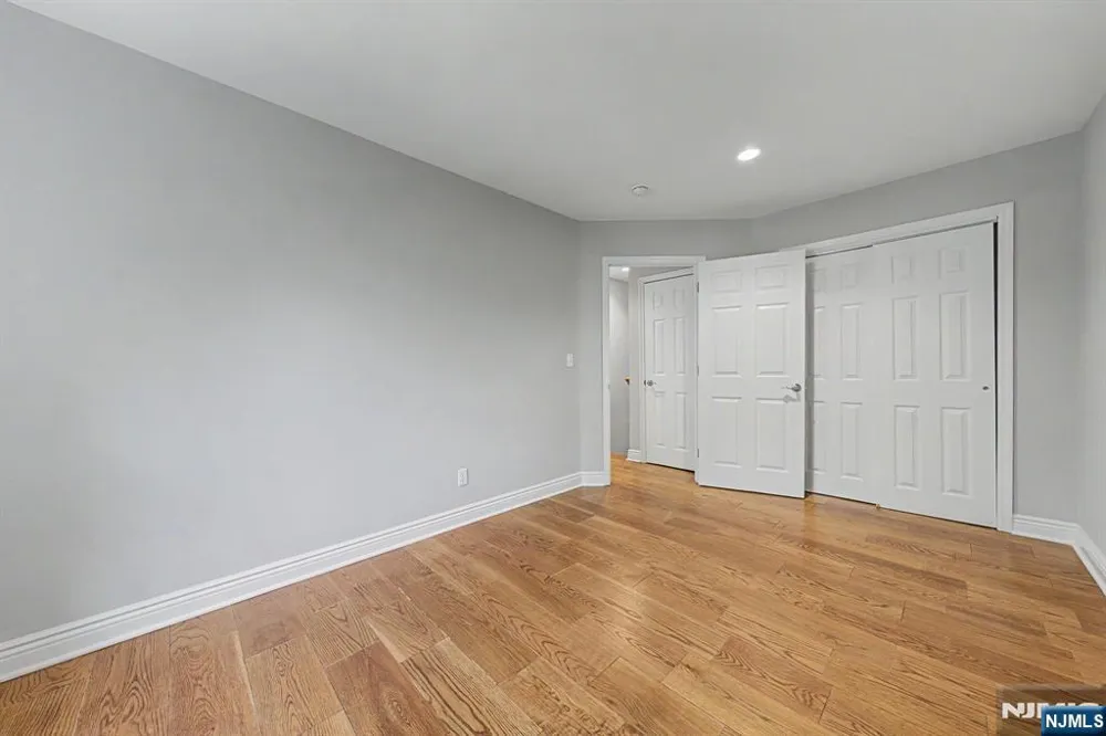 4 Michael Court Hamburg, NJ 07419