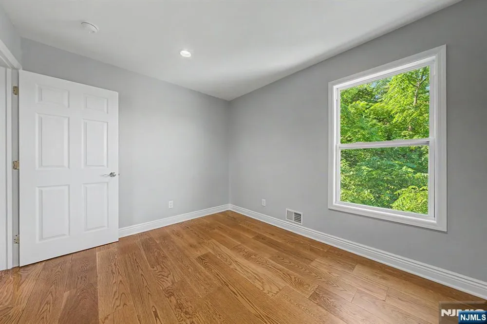 4 Michael Court Hamburg, NJ 07419