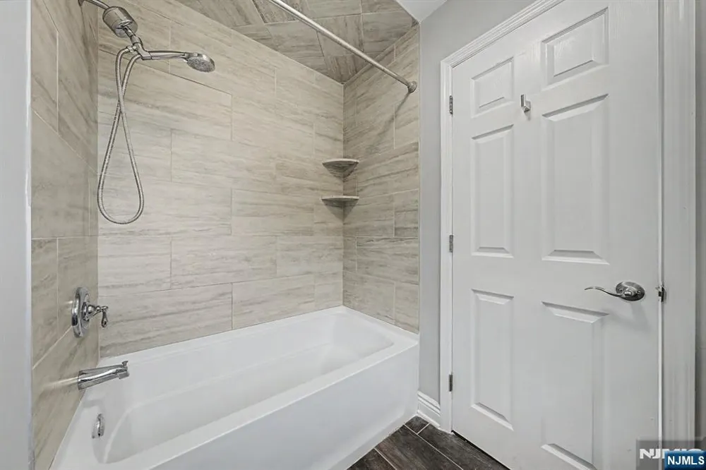 4 Michael Court Hamburg, NJ 07419