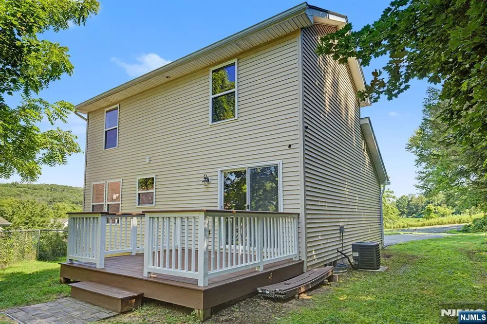 4 Michael Court Hamburg, NJ 07419
