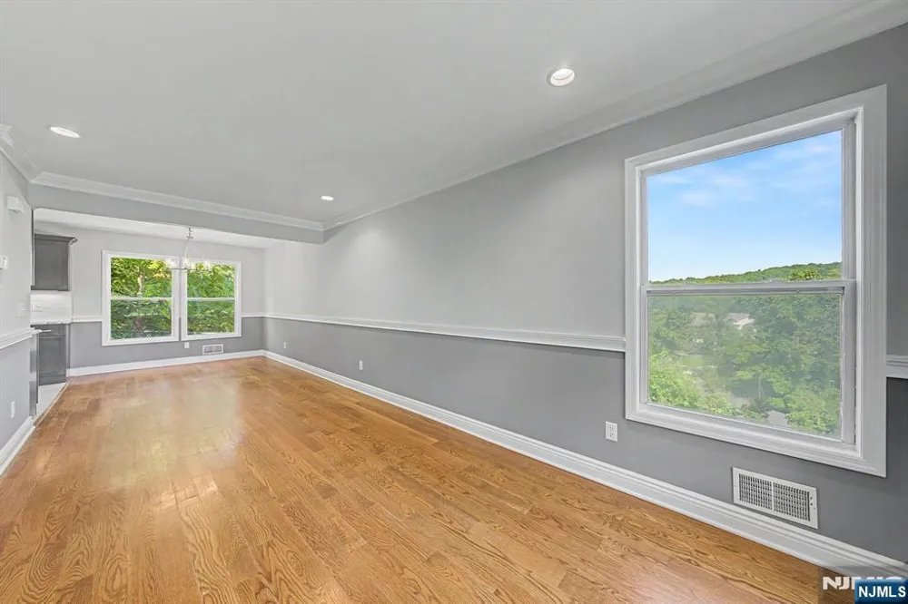 4 Michael Court Hamburg, NJ 07419