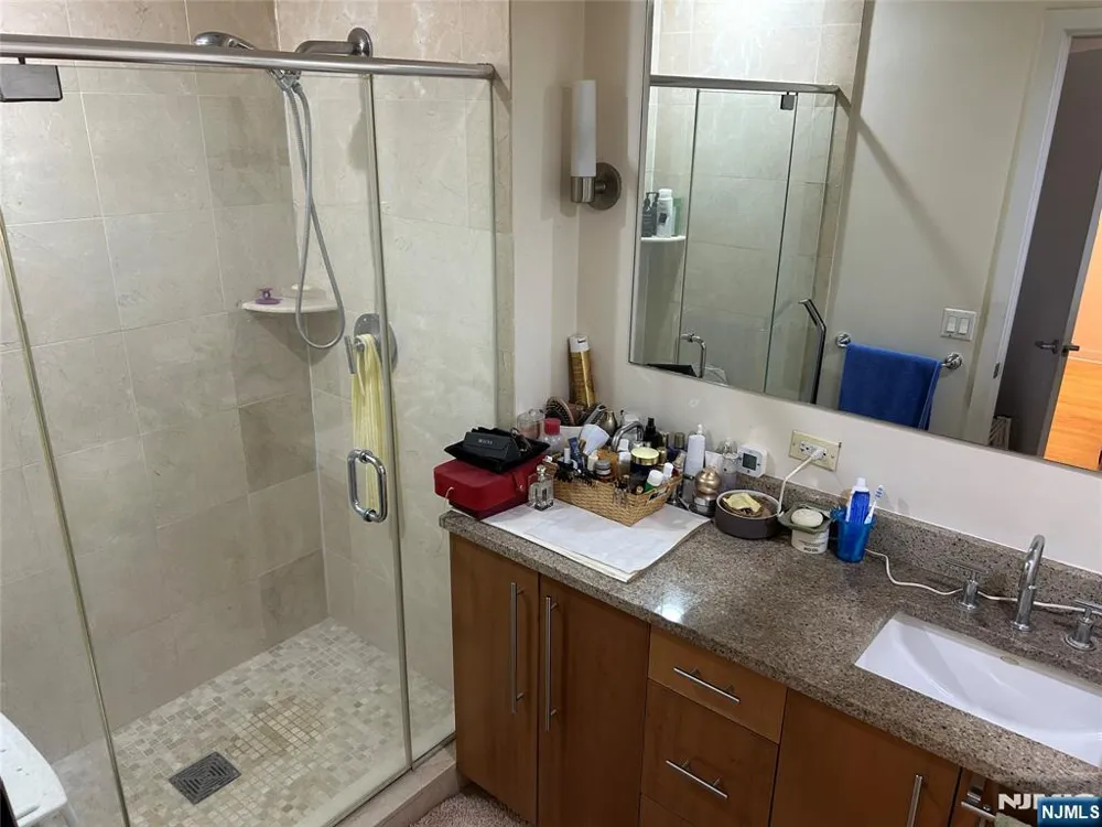 600 12th Street 909 Palisades Park, NJ 07650