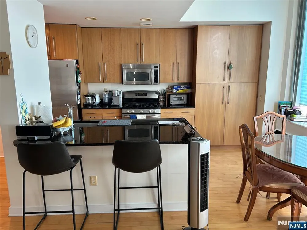 600 12th Street 909 Palisades Park, NJ 07650
