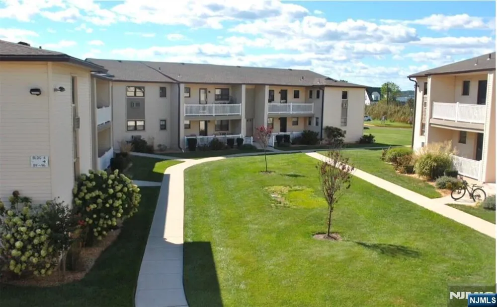 34 Wharfside Drive Monmouth Beach, NJ 07750