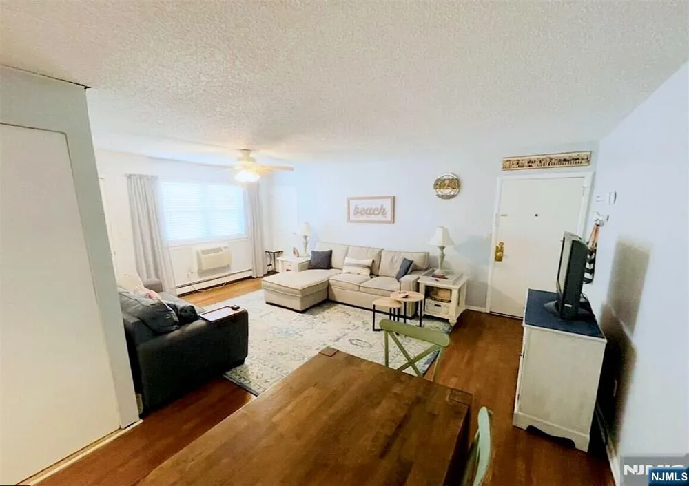 34 Wharfside Drive Monmouth Beach, NJ 07750