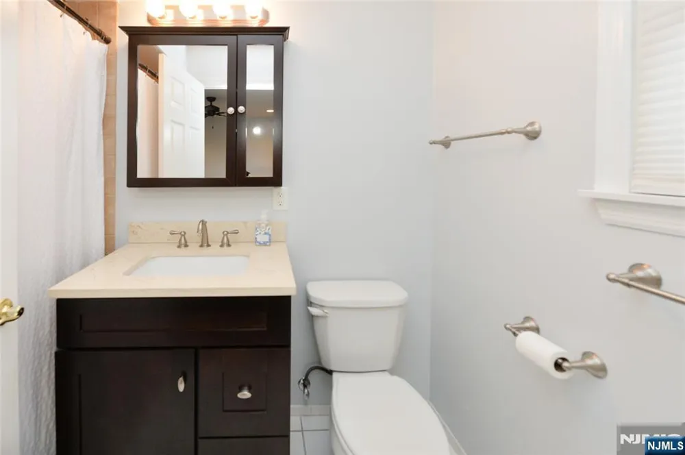 45 Royal Avenue 49 Hawthorne, NJ 07506