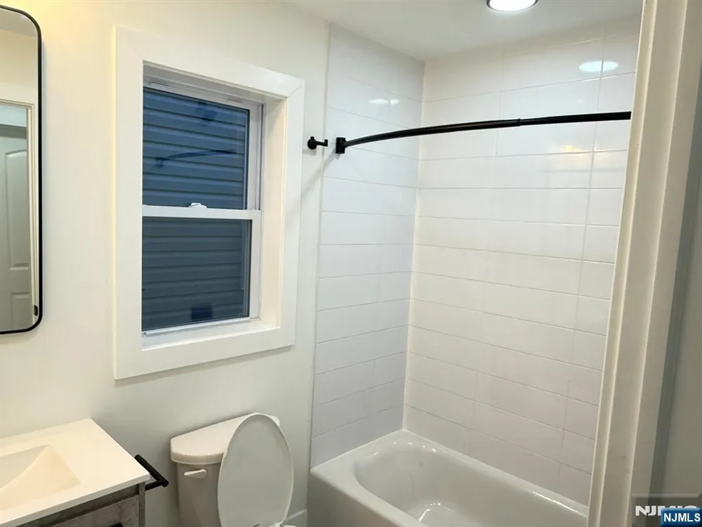 524 15th Street Newark, NJ 07103