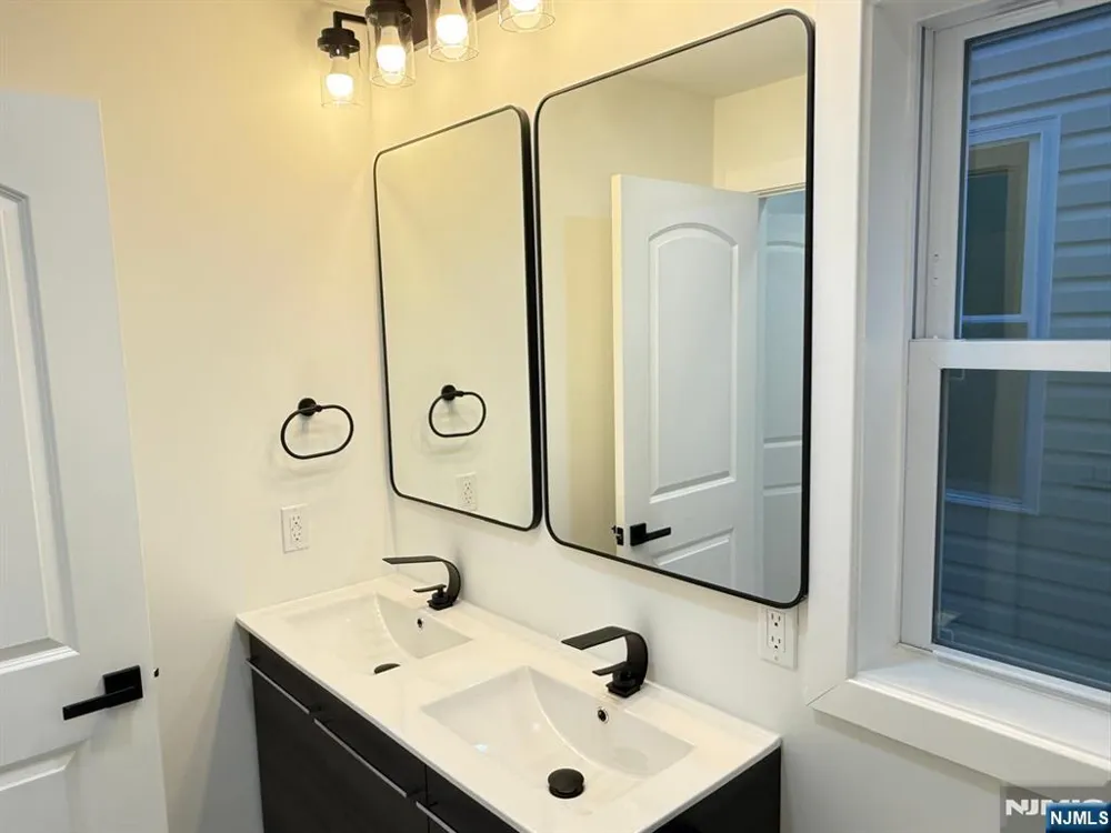524 15th Street Newark, NJ 07103