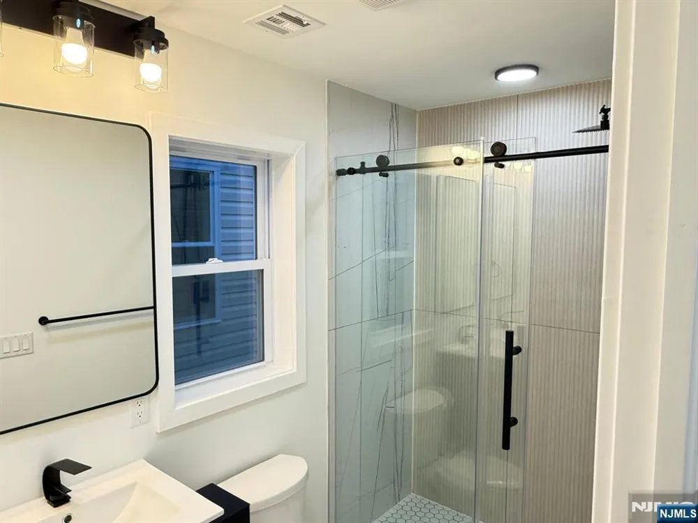 524 15th Street Newark, NJ 07103