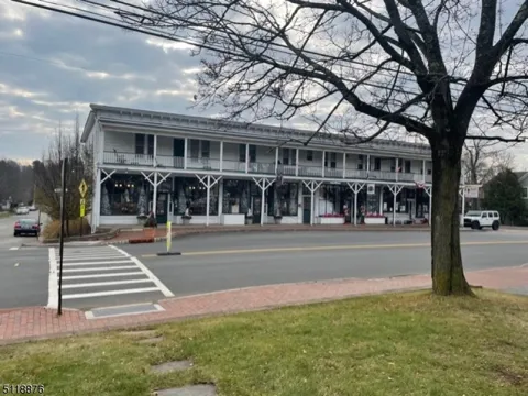 28 Main St #a Unit a