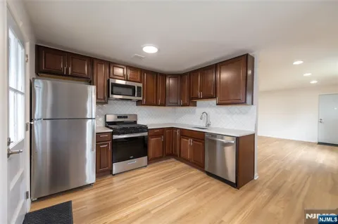 37 Spencer Place 2