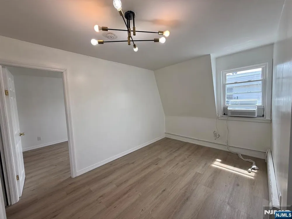 718 Broadway APT5 Bayonne, NJ 07002