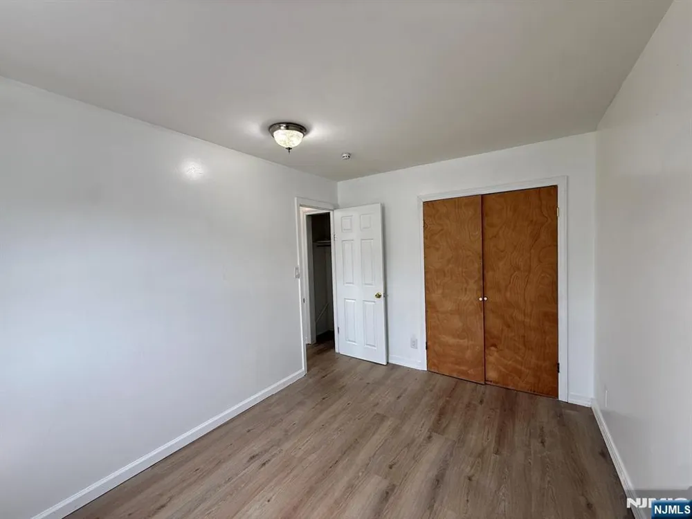 718 Broadway APT5 Bayonne, NJ 07002